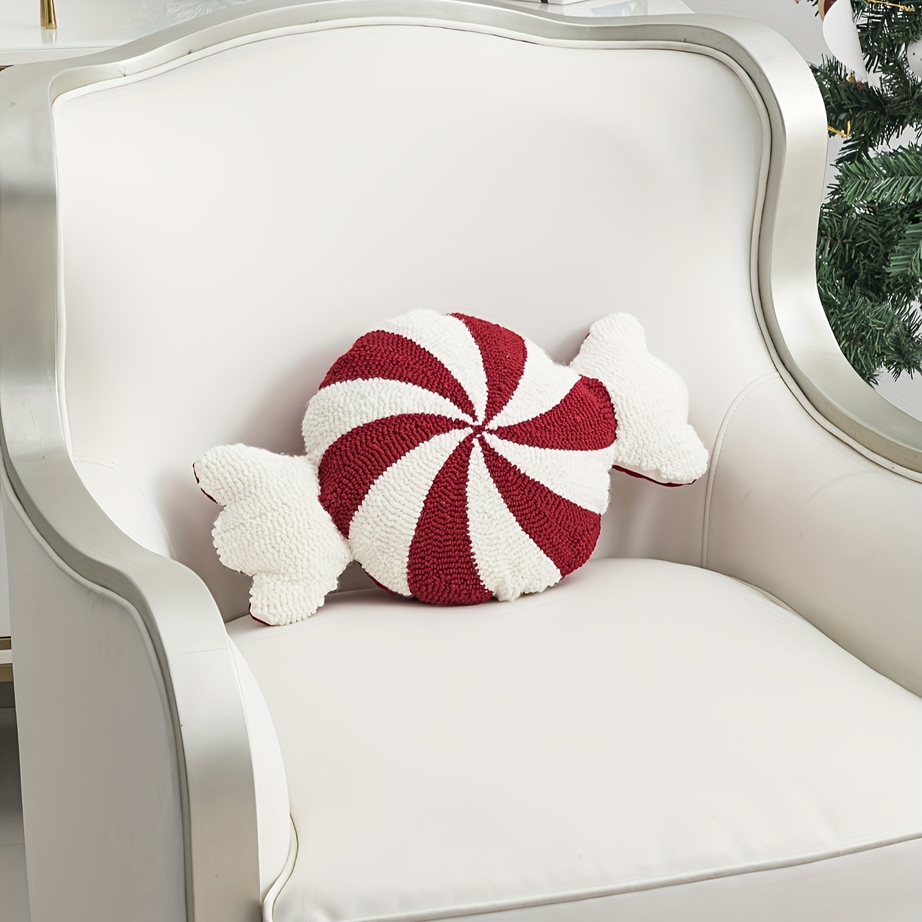 Classic Stripe Pattern Christmas Festive Candy-Shaped Embroidered Velour Throw Pillow - Hand Washable, Woven Polyester Fabric, No Print, for Living Room, Bedroom, Garden, Party Decor (Single Pack) – Bild 8